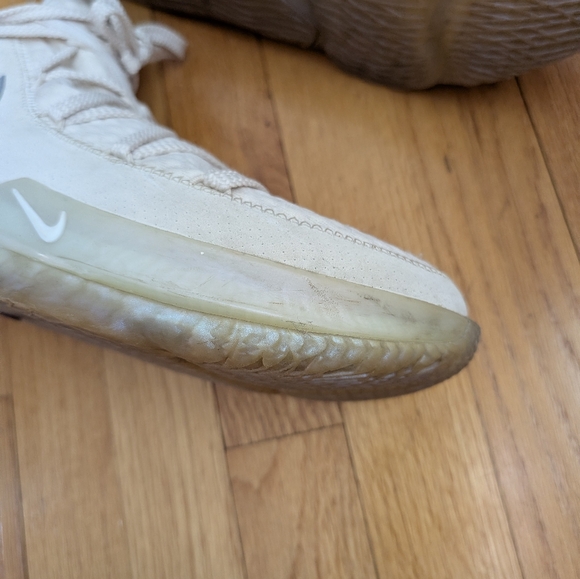 Nike LeBron 17 Low Easter Light Cream Sneakers - Picture 5 of 13